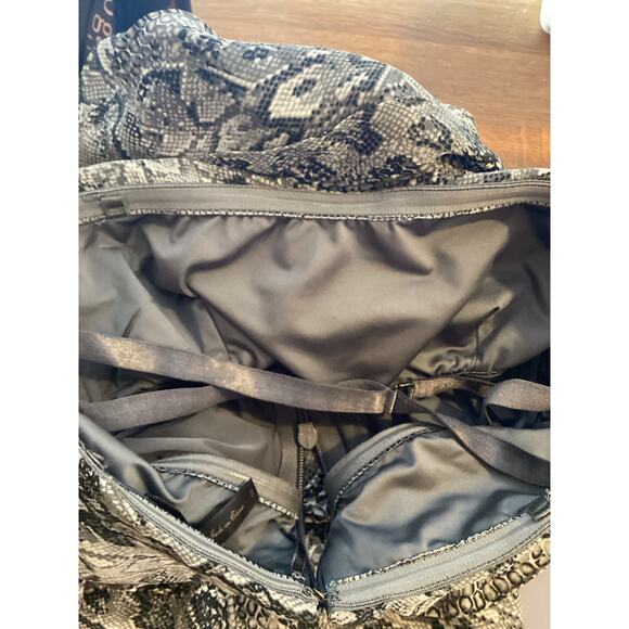 BCBGmaxazria Gray Snakeskin Print Tiered Strapless Evening Cocktail Mini Dress 6 - Picture 9 of 10